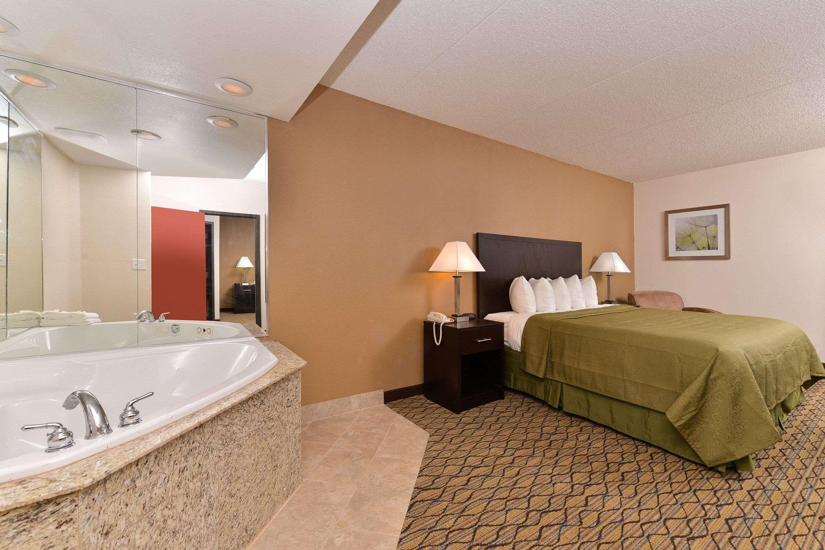 Quality Inn & Suites Matteson Near I-57 Luaran gambar