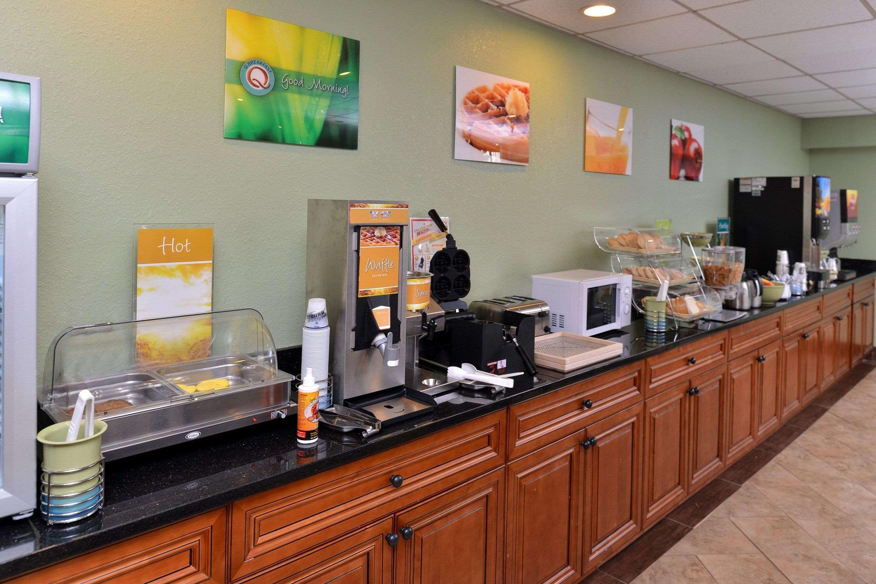 Quality Inn & Suites Matteson Near I-57 Luaran gambar